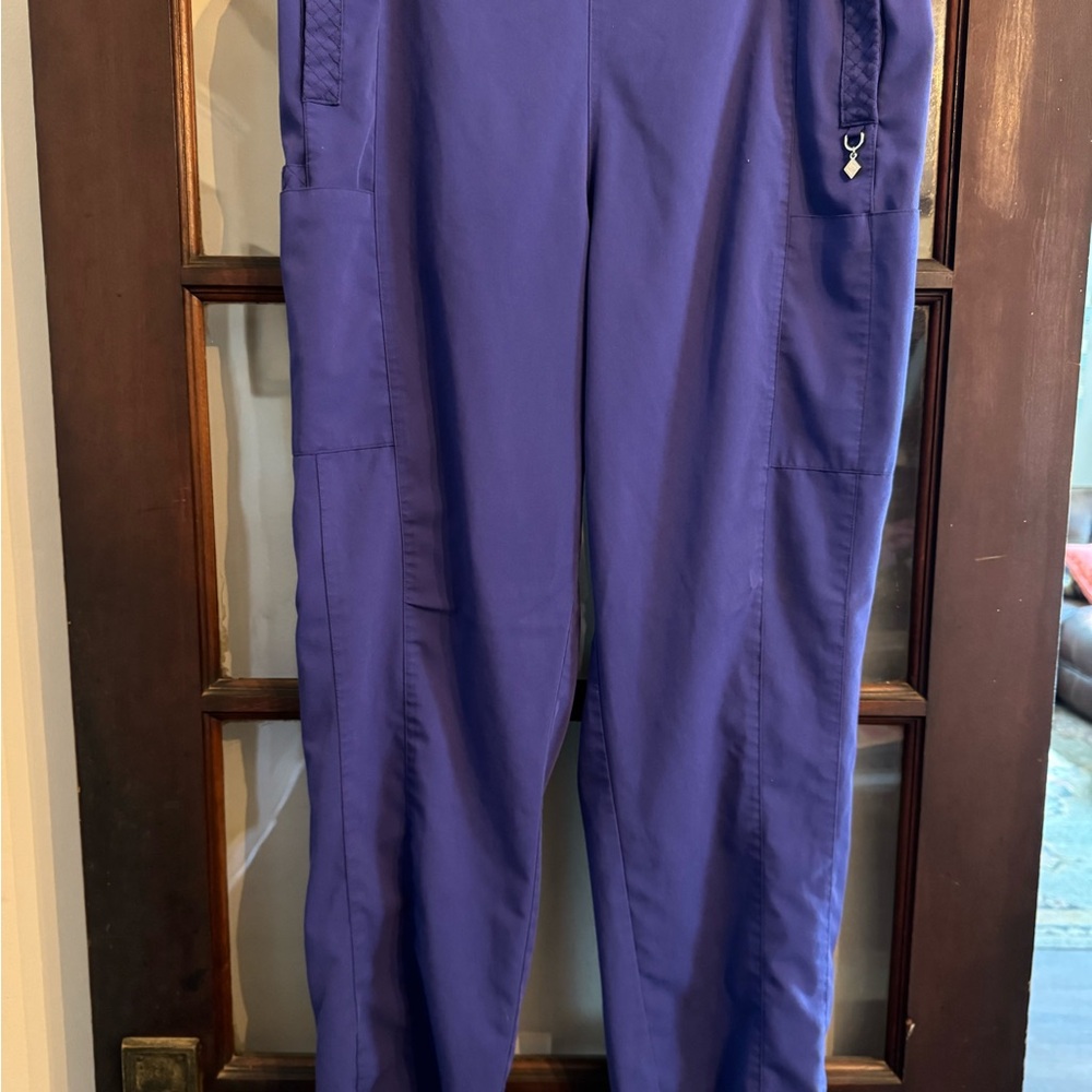 Vera Bradley scrub pants